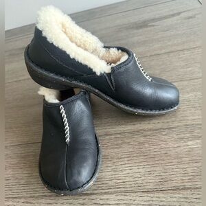 UGG Australia 1928 Bettey Leather shearling Slip-On Clog Loafers Shoes
